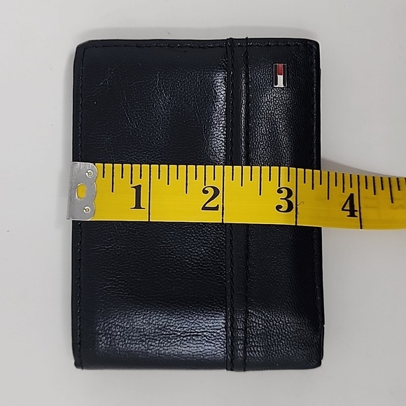 Tommy Hilfiger Black Leather RFID Protection Wallet - Picture 7 of 11